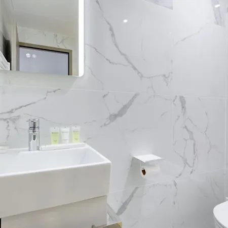 Bluestay 292 - Superbe A 17 * Paris